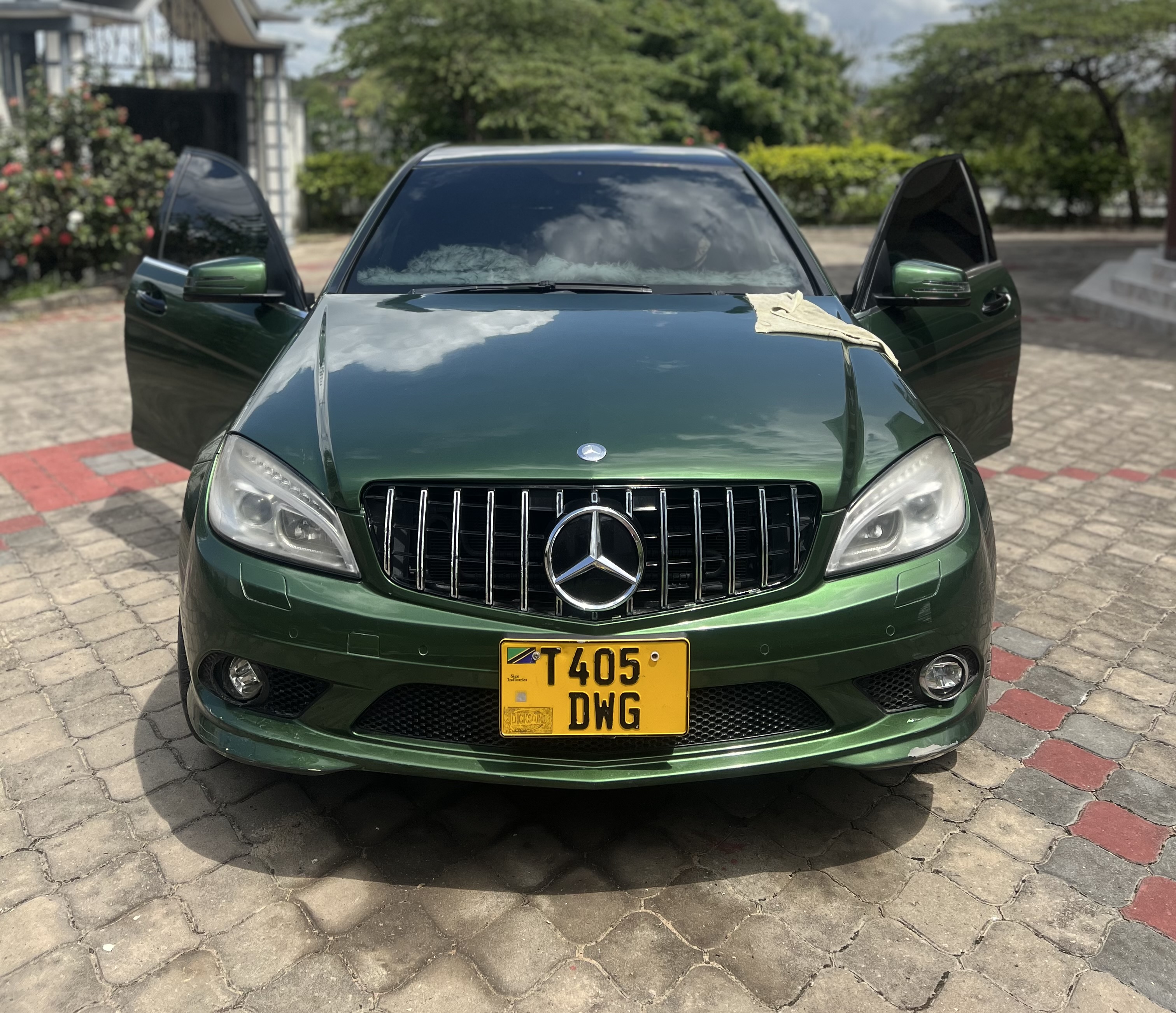 Mercedes Benz